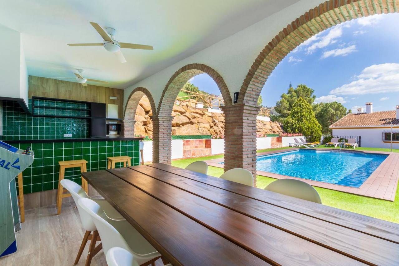 Finca Puerto Ermita - Cerca Malaga 20Km - Pizarra Luaran gambar